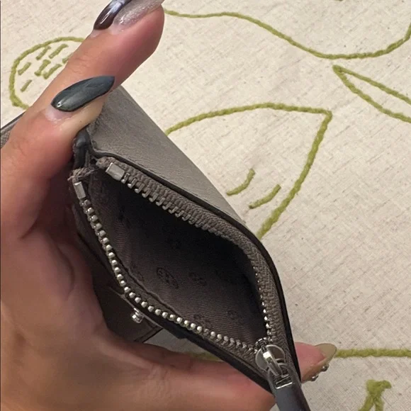 Tory Burch Taupe Wallet with Silver Logo - Picture 4 of 6